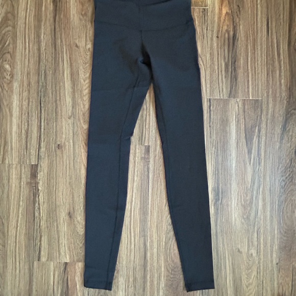 Lululemon wunder under - Picture 3 of 4